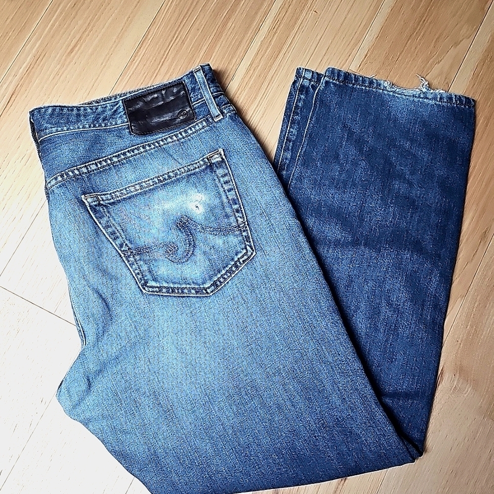 AG Adriano Goldschmied The Graduate Denim Jeans Faded Distress Measures 38x29